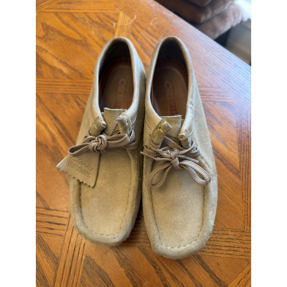 clarks wallabees women's size 6.5